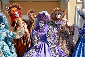 Лучшие карнавалы Италии: Виареджо и Венеция